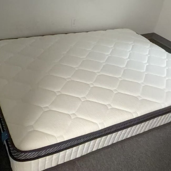 Queen Size 12inch Mattress - Ultimate Comfort | Factory Direct Supply - Image 2